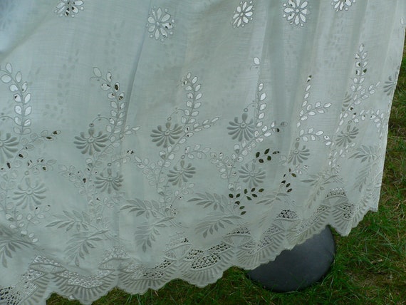 Lovely Antique Edwardian Embroidery Anglaise Skir… - image 4