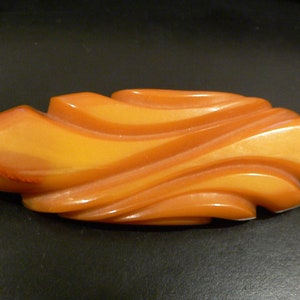 Vintage Carved Amber Butterscotch Bakelite Pin