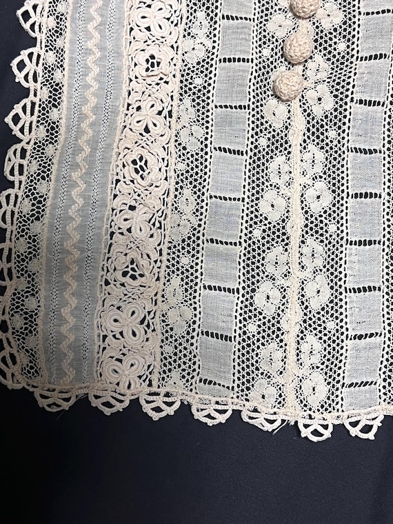 Antique 1900s Dickie Beige Embroidered with Mixed… - image 5