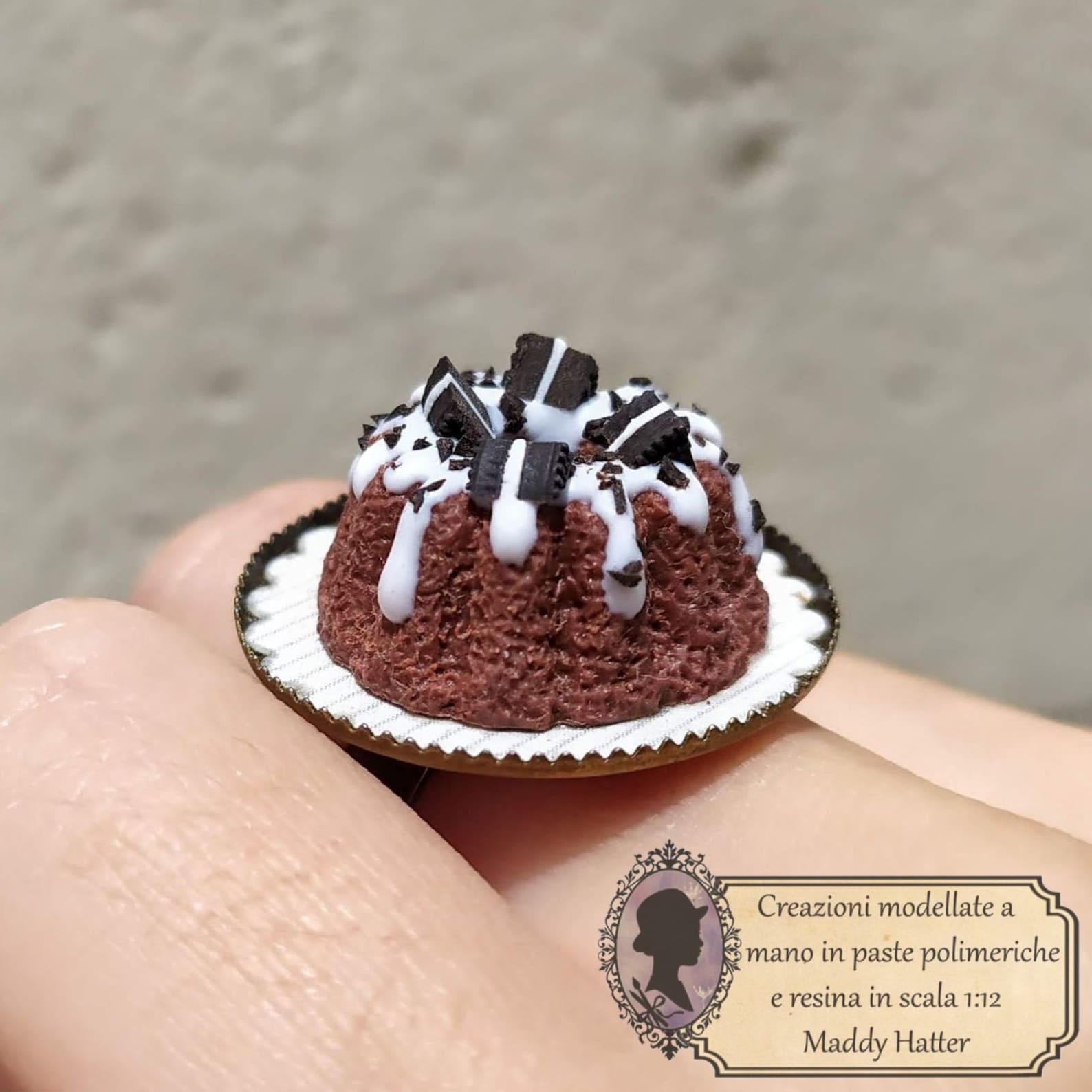 Anello Torta al cioccolato in miniatura