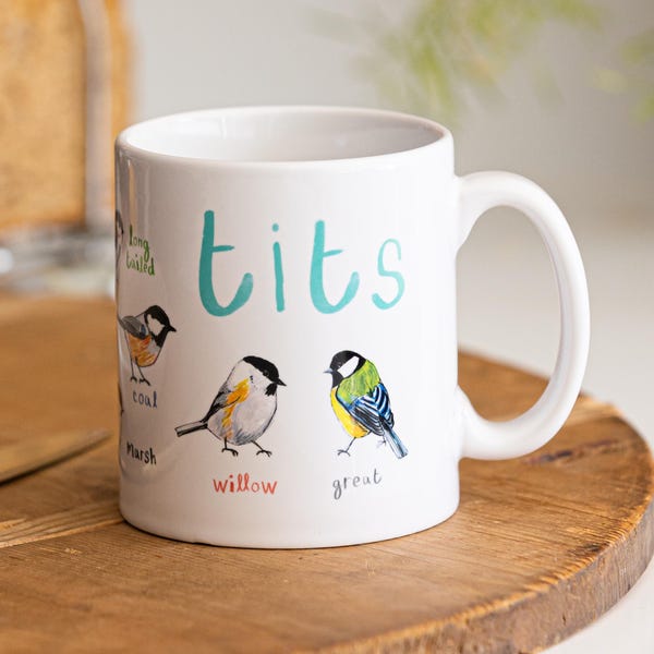 Caneca de cerâmica em formato de pássaro com desenho de chapim