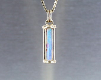 Opal pendant, 14K gold, SPECIMEN, tubular crystal opal, blue natural stone, unique piece, handmade, quality jewelry, for women.