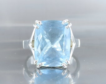 Aquamarine ring, size 6,75, sterling silver, natural blue stone, one of a kind, handmade, quality made jewelry, engagement ring, for women.