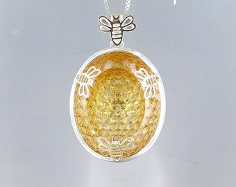 Citrine pendant, 925 silver, 18k gold, bee pendant, natural yellow stone, handmade, exclusive jewelry, piece of art, for women