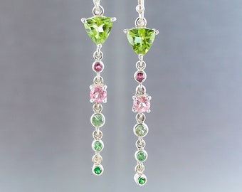 Peridots dangling earrings, 925 sterling silver, green and pink stones, natural semi-precious stones, multi-colored.