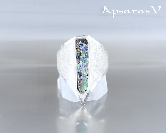 Opale bague, taille 55, argent sterling 925, pierre naturelle, pierre verte bleue rouge, pièce unique, fabriqué à la main, bijou de qualité.