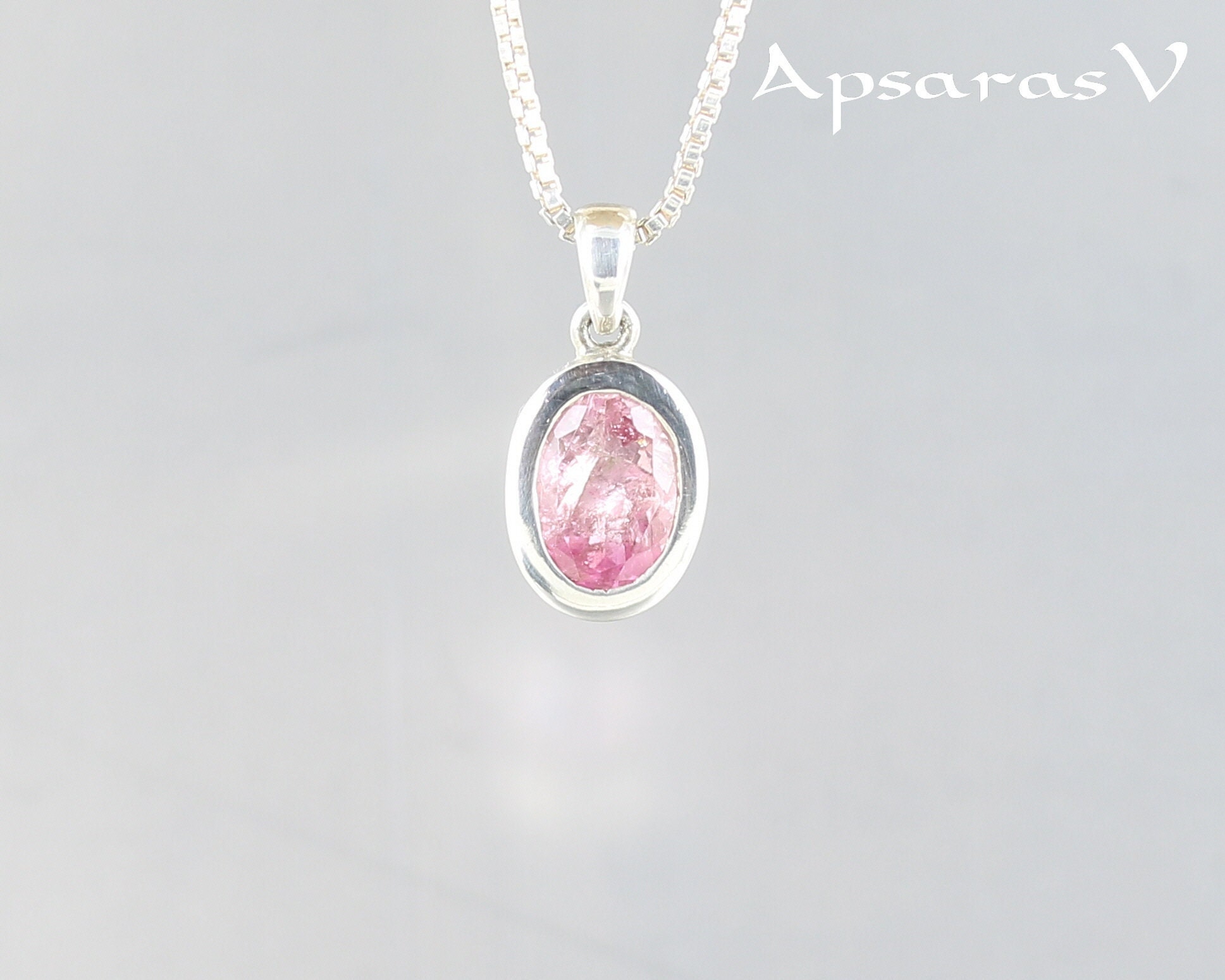 ピンクトルマリンペンダント、スターリングシルバー、天然ピンク