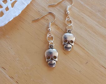 Skull Halloween Charm Earrings Dangle Drop Lightweight Simple Jewellery for Dainty Daily Wear Minimalist Earrings Women Girls Gift Ideas
