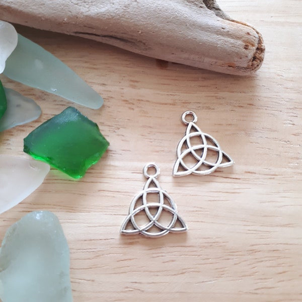 10 Triquetra Charms, Silver Toned Jewellery Making Supplies, Arts Crafts Beading Projects, Components, Bracelet Earring Charms, Wiccan Pagan