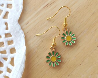 Green Daisy Charm Earrings Dangle Drop Lightweight Simple Jewellery for Dainty Daily Wear Minimalist Earrings Women Girls Gift Ideas