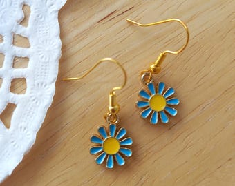Blue Daisy Charm Earrings Dangle Drop Lightweight Simple Jewellery for Dainty Daily Wear Minimalist Earrings Women Girls Gift Ideas
