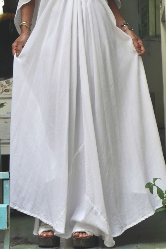 ETHNIC VINTAGE 1970's romantic white wedding Cape… - image 10