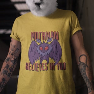 Mothman cree en ti camiseta críptida unisex
