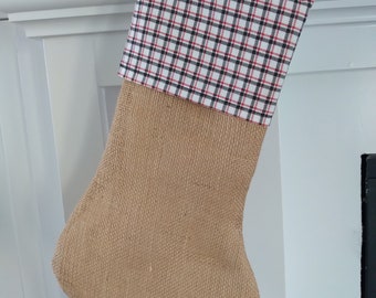 Meia de Natal de flanela e serapilheira