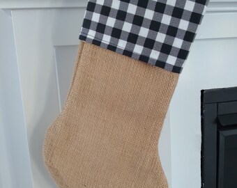 Meia de Natal de flanela e serapilheira