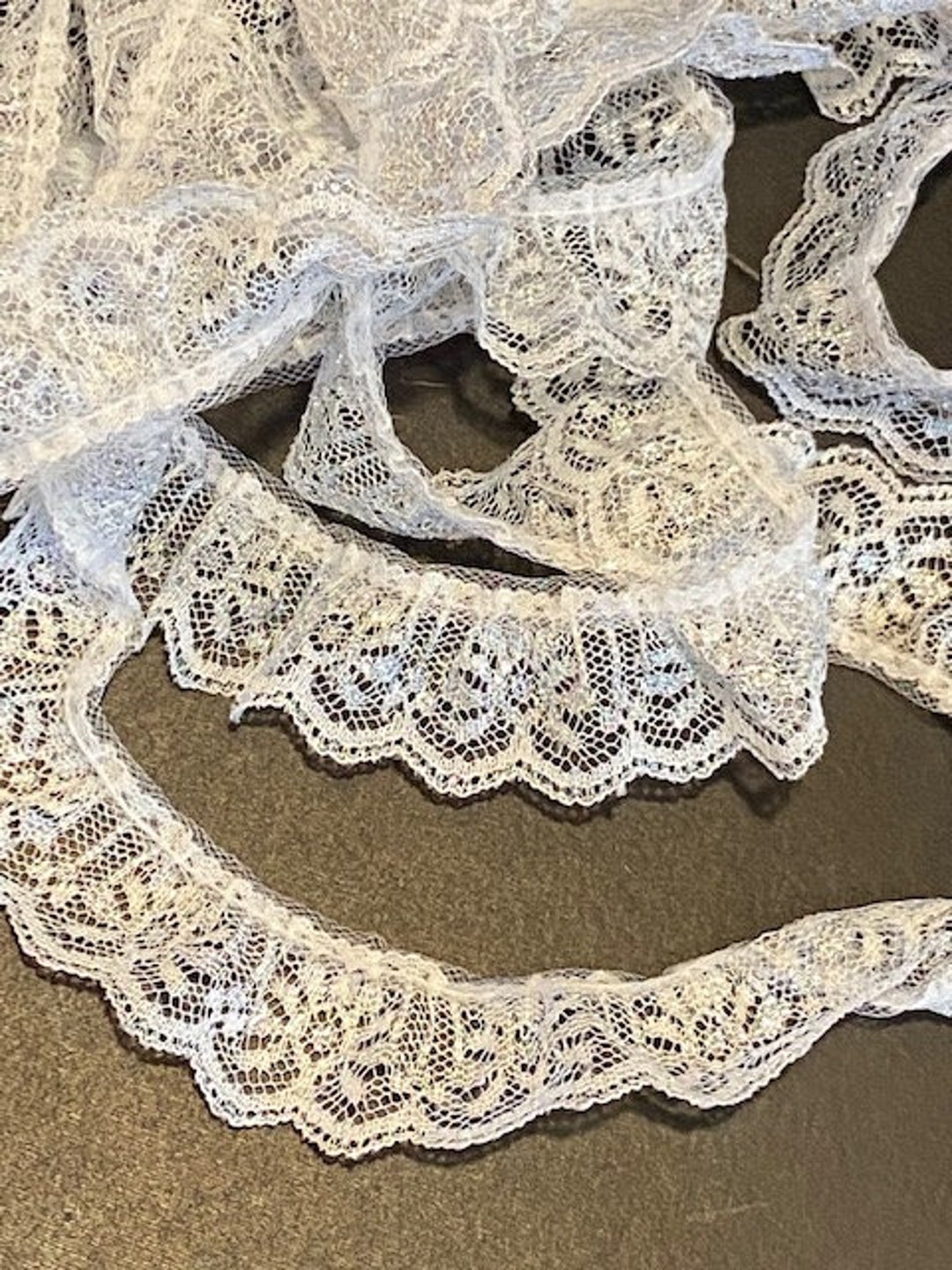 White Ruffle Edge 1