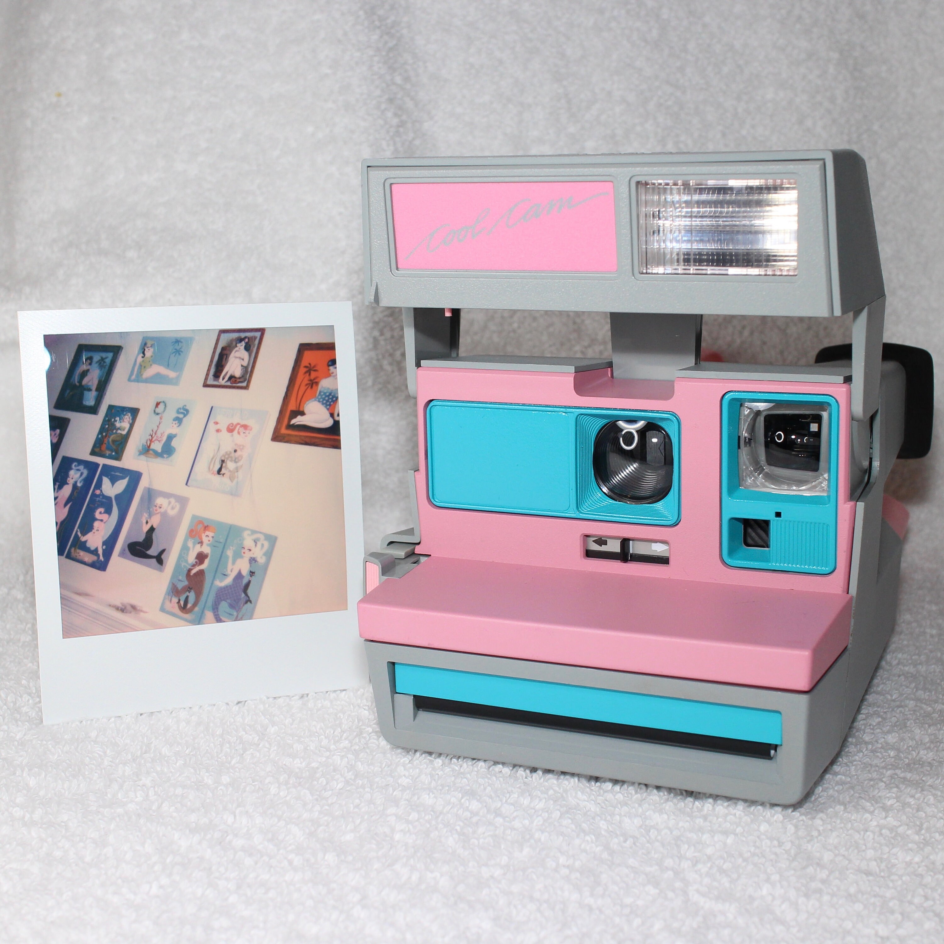 polaroid camera turquoise