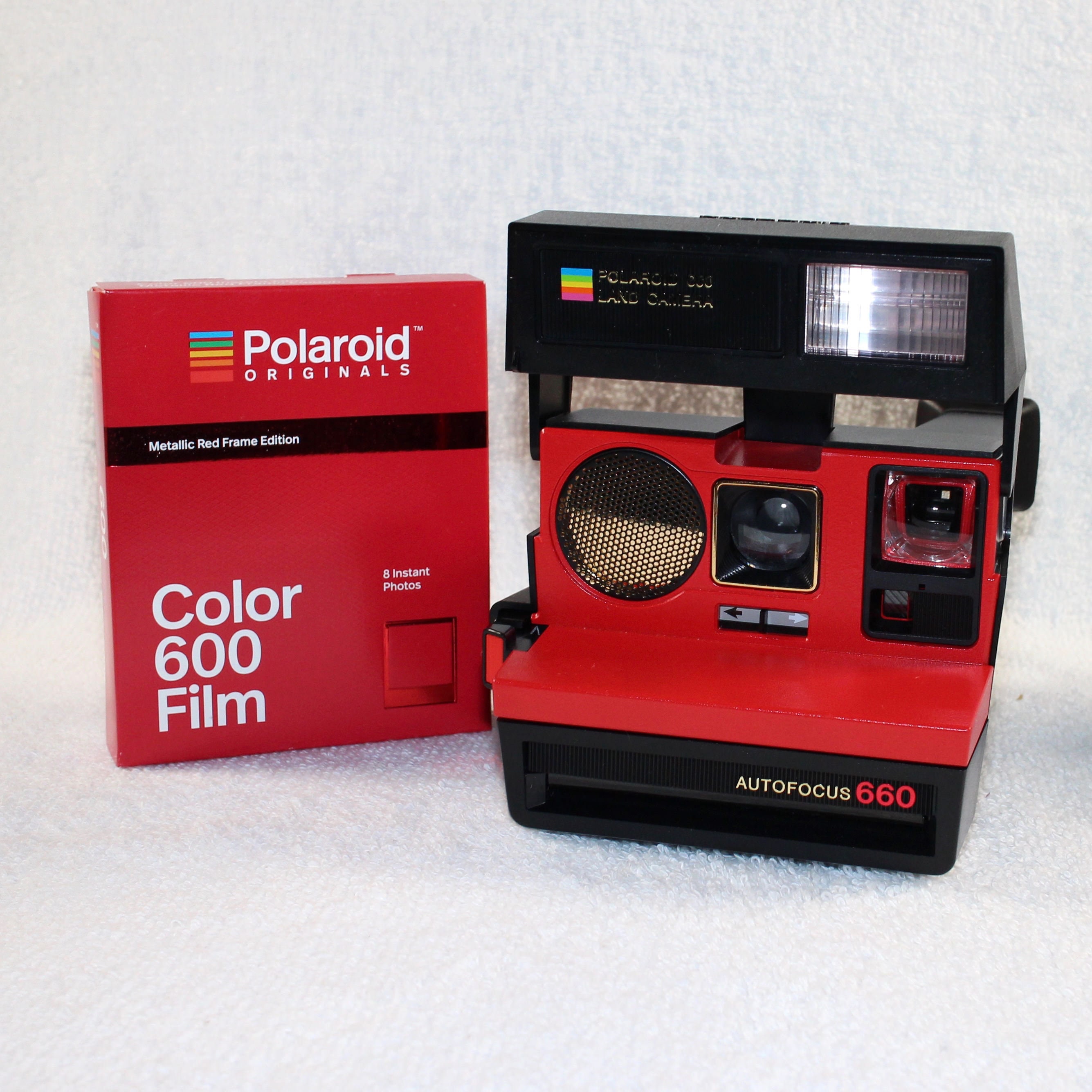 Special Polaroid 660 and Film Autofocus Polaroid 660 with New Color