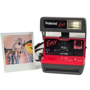Red Polaroid &quot;Easy&quot; 600 OneStep With Close Up And Flash Built-In