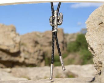 Pewter Cactus Bolo Tie Bröllop Bolo Tie Southwestern Necklace Western Slips Rodeo Wear Herr Bolo Slips Dam Bolo Slips Barn Bolo Tie 60481-2