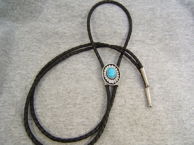 Natural Turquoise Bolo Tie Bolos Bolas Wedding Neckties Pewter Antique Brown Leather Cord Western Boho Necklaces Gift for Him Her #1084B-15