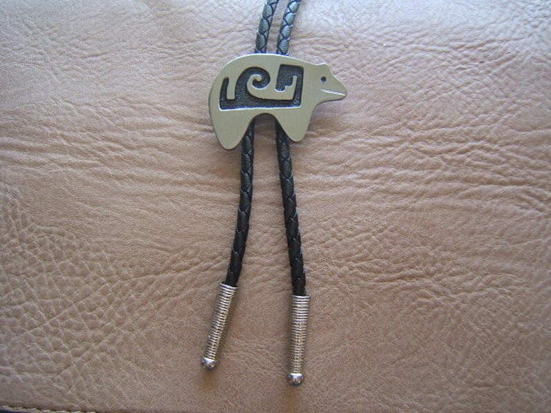 Indian Style Bear Bolo Tie Bolos Southwestern Western Festival Neckties Necklaces Pewter Jewelry Gift Idea for Men Women Him Her #80132-1