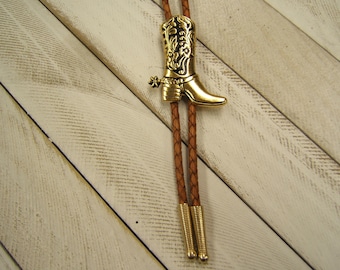 Gioielli country western, gioielli per stivali, cravatta bolo dorata, gioielli da cowgirl, gioielli da cowboy, gioielli da rodeo, abbigliamento da ballo quadrato, cravatte da uomo, cravatta western 80231