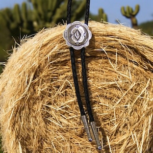 Southwestern Silver Bolo Tie Unisex Bolo Tie Her His Wedding Bolo Tie Wedding Neckties Western Bola Ties PENDANT SIZE: Minimalist 11526B-1