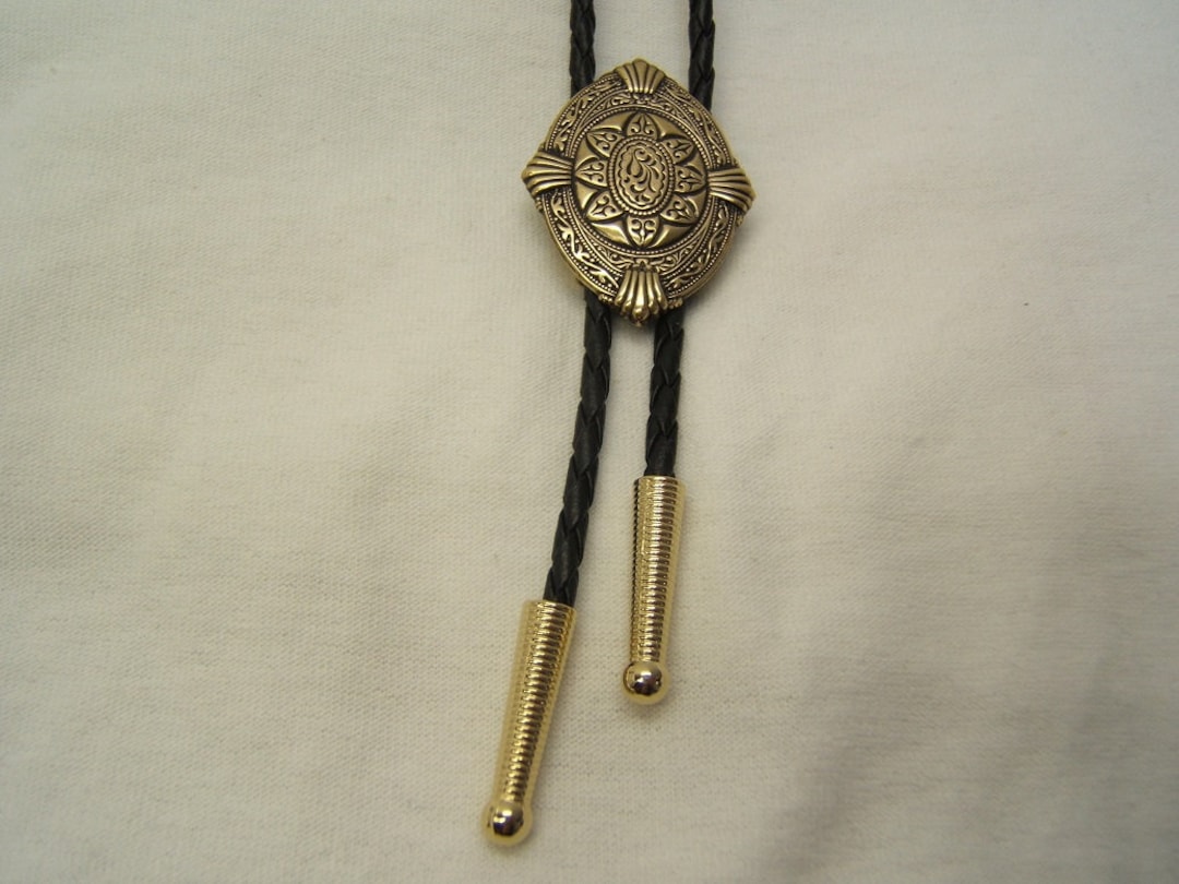 Unisex Western Brass Antiqued Bolo Tie Bolas Lariats Bolos Neckties