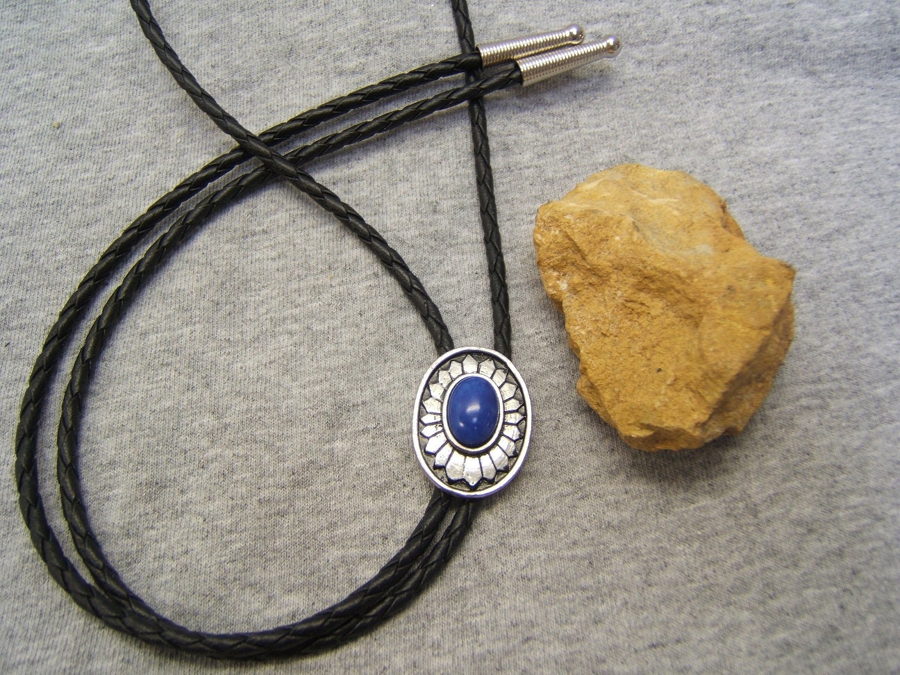 ネックレス・ペンダント Western Concho Bolo Tie #7810 il_fullxfull.6484860611_ihfy.jpg