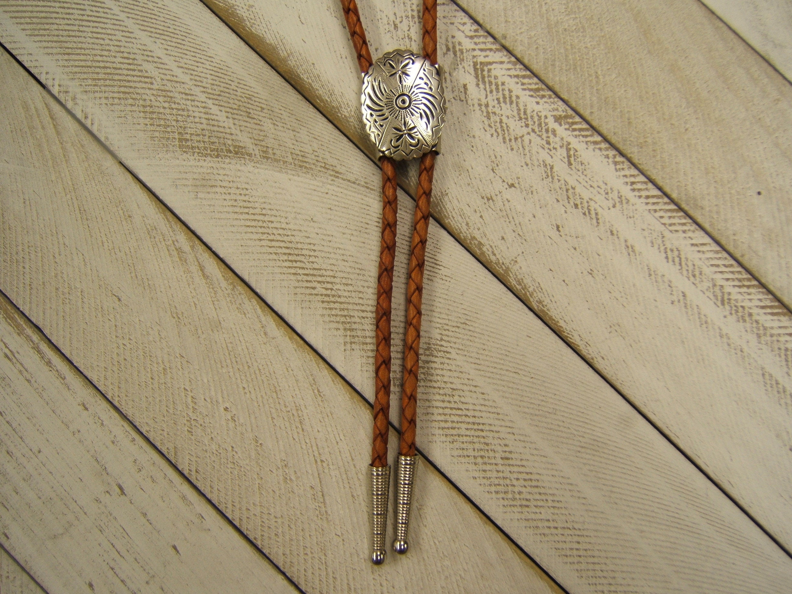 ネックレス・ペンダント Numbering Western Concho Bolo Tie #7810 SA5B0011 Modern Bolo Concho Necklace, Bolo Tie, Coastal Cowgirl