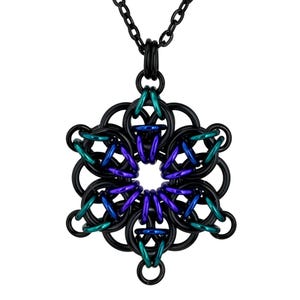 Kit para Projeto - Pingente Estrela Visões Celtas (Faz DOIS Pingentes de Cota de Malha) - Instruções vendidas separadamente Dark Mermaid
