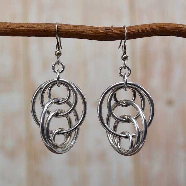 Kit: Illusion Loops Earrings - Makes TWO pairs of Chainmaille Earrings - Intro - Free PDF instructions available