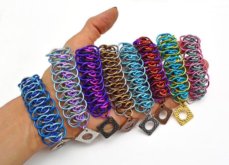 Tutorial: Viperscale 2.0 Advanced chainmaille project PDF Video Instructions in English image 4