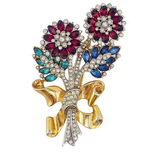 Coro Brooch, 1940s Brooch, Coro Bouquet Brooch, Coro Rhinestone Brooch, Vintage Coro Jewelry, Coro Vintage, 1940s Coro, Red White Blue