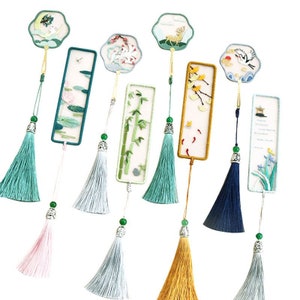 DIY Embroidered Bookmark Material Package Embroidery Starter Kit With Flowers Plant Pattern Color Threads Handmade Bookmark Kit*Easter Gift