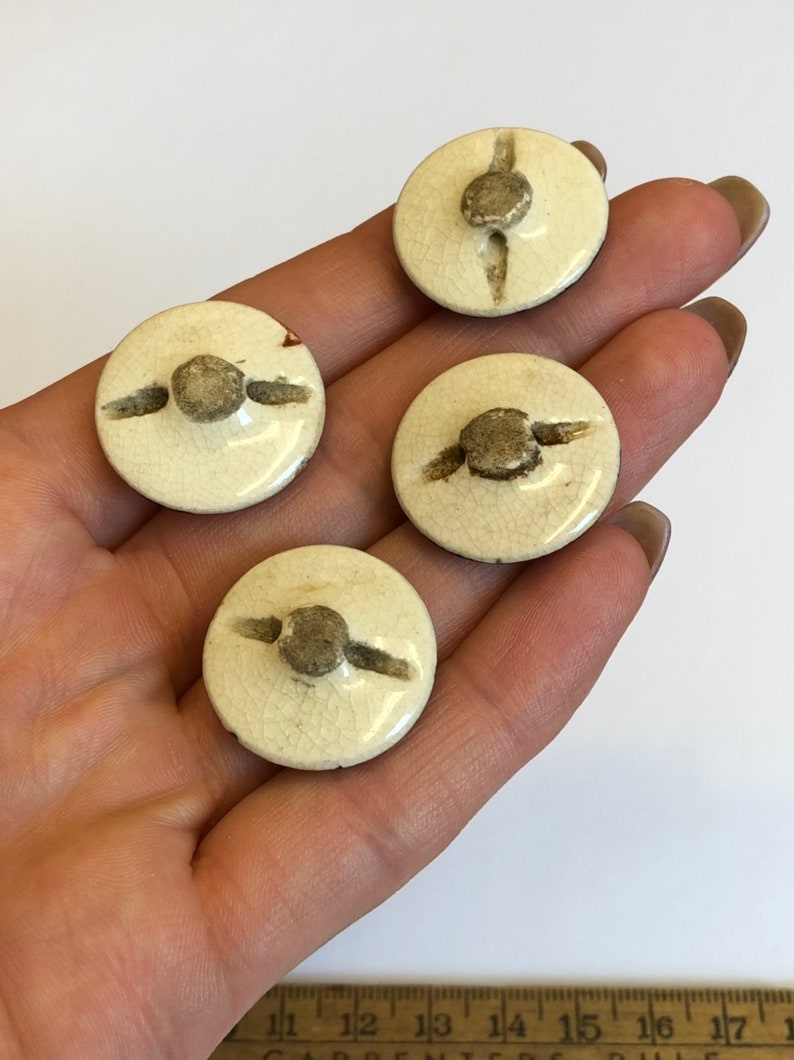 Antique Satsuma Buttons Geishas