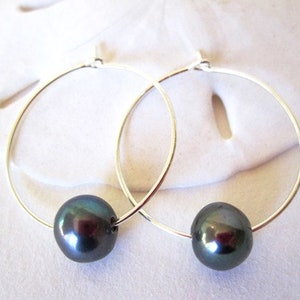 Silver Pearl Hoop Earrings, Sterling Silver Hoops, Black Pearl Earrings, 1 inch Hoops with Pearls, Simple Pearl Hoop Earrings, Minimalist
