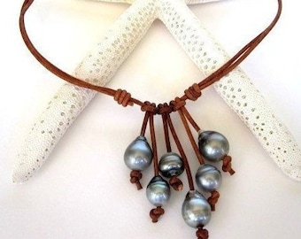 Pearl and Leather Necklace, Tahitian Pearl Necklace, Tahitian Pearls, Pearls on Leather Necklaces, Leather Jewelry, Pearl Jewelry, Boho