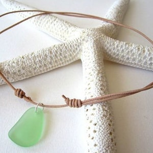 Sea Glass Necklace, Beach Glass Necklace, Beach Boho Jewelry, Surfer Necklace, Green Sea Glass Necklace, Beach Choker, Eco Friendly Jewelry
