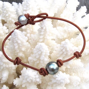 Pearl Anklets for Women, Tahitian Pearl, Leather Anklet, Tahitian Bracelet, Leather Pearl Anklet, Ankle Bracelet, Leather Jewelry, Beach