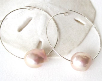 Baroque Pearl Hoops, Medium Hoop Earrings,Wedding Earrings Hoop, Bridesmaid Earrings Pearl,Silver Hoop Earrings ,Pink Baroque Pearl Earrings