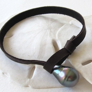 Tahitian Pearl, Unisex Bracelet, Black Pearl Bracelet, Leather Pearl Bracelet, Adjustable Bracelet, Tahitian Bracelet, Leather Bracelet,Boho