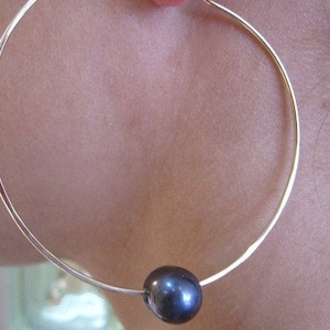 Freshwater Pearl Hoop Earrings, Large Sterling Silver Hoop Earrings, Hammered Pearl Hoops,Modern Pearl Hoop Earrings,Minimalist Pearl Hoops