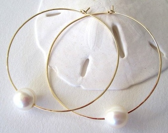 Hoop Pearl Earrings 14k,Hammered Gold Hoops,Large Gold Hoop Earrings, Freshwater Pearl Hoop Earrings,Boho Pearl Hoop Earrings,Pearl Earrings