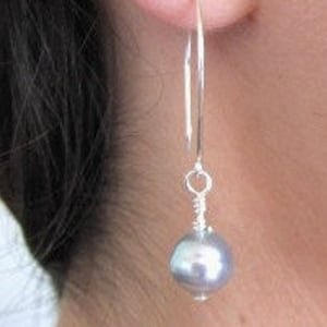 Tahitian Pearl Dangle Earrings, Black Pearl Earrings, Tahiti Pearl Earrings, Black Drop Pearl Earrings, Sea Pearl, Romantic Pearl Earrings