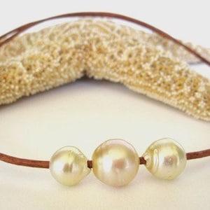 South Sea Pearl Leather Necklace, Tahitian Pearl Leather Choker Necklace, Pearl and Leather Necklace, Leather and Pearl Jewelry