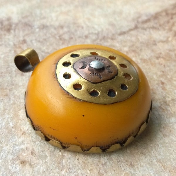 One Large Vintage Faux African Amber Pendant, Mali Amber Resin Pendant with Brass & Copper 62 mm,Large Bakelite Pendant,African Trade Beads