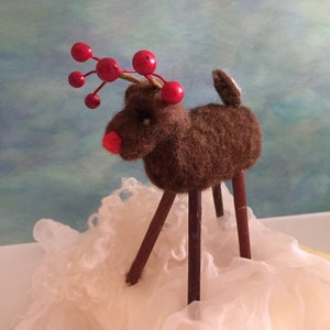 Kit: Needle Felted Twiggy Reindeer image 3