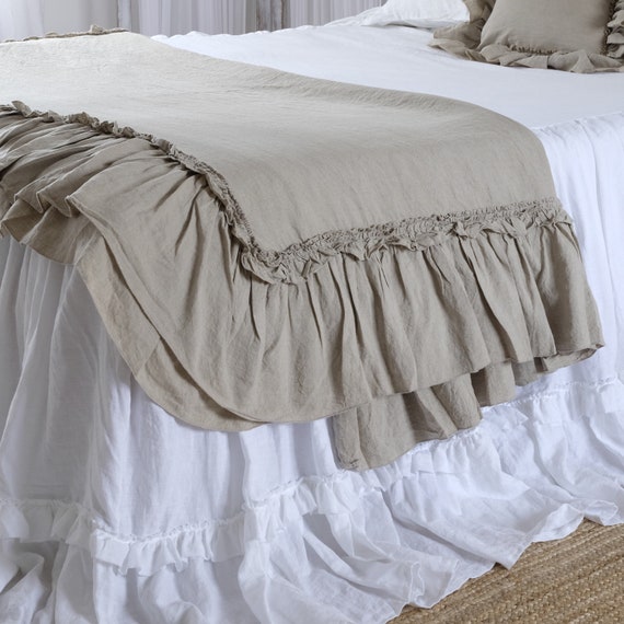 Linen Throw Blanket / Ruffled / Shabby 